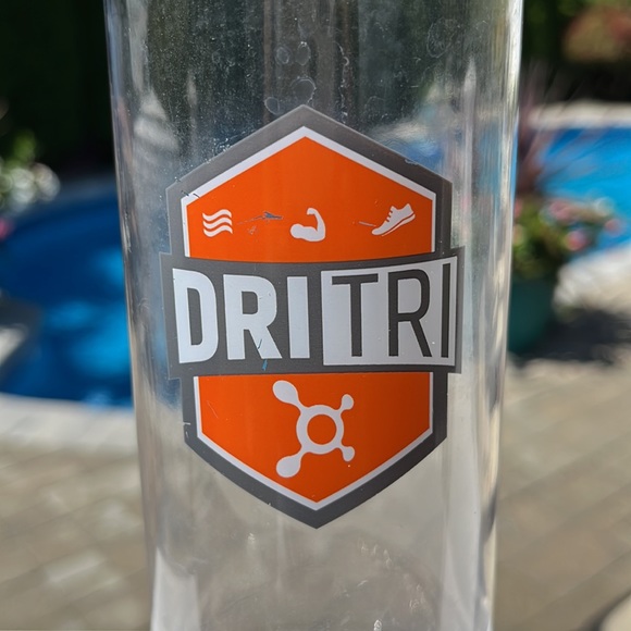 Orangetheory DRI TRI plastic drink beverage bottle with carry handle - Picture 2 of 7